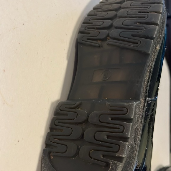 Mia Kids - Guilianna combat boots.  Black. Size 5.  Black. - Picture 9 of 14